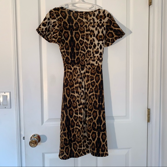 Caution To The Wind Leopard Print Midi Dress crossover design flattering size XS - Picture 5 of 5